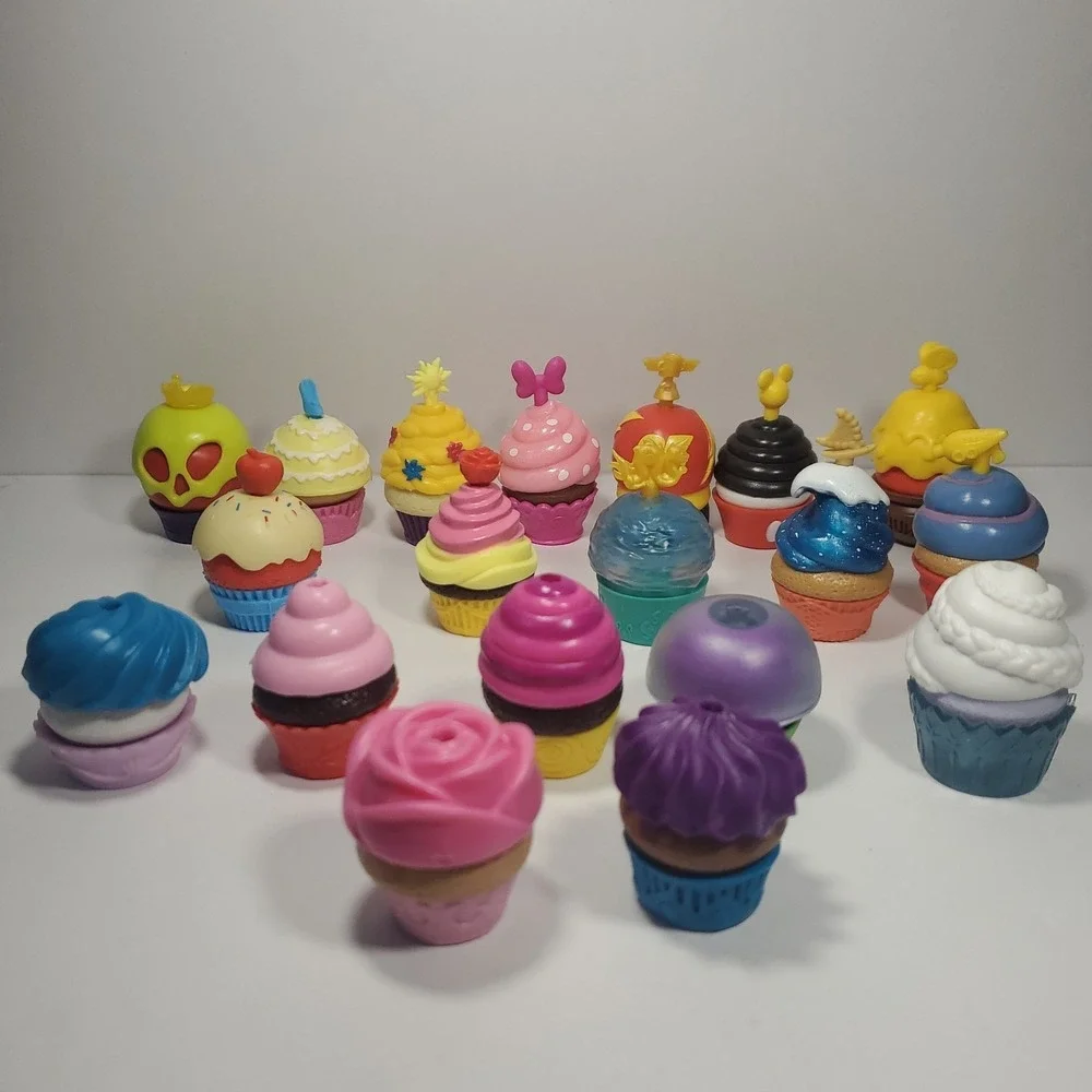 Lot of Disney Enchanted Cupcake Party Pieces Pricess Game Replacement Parts